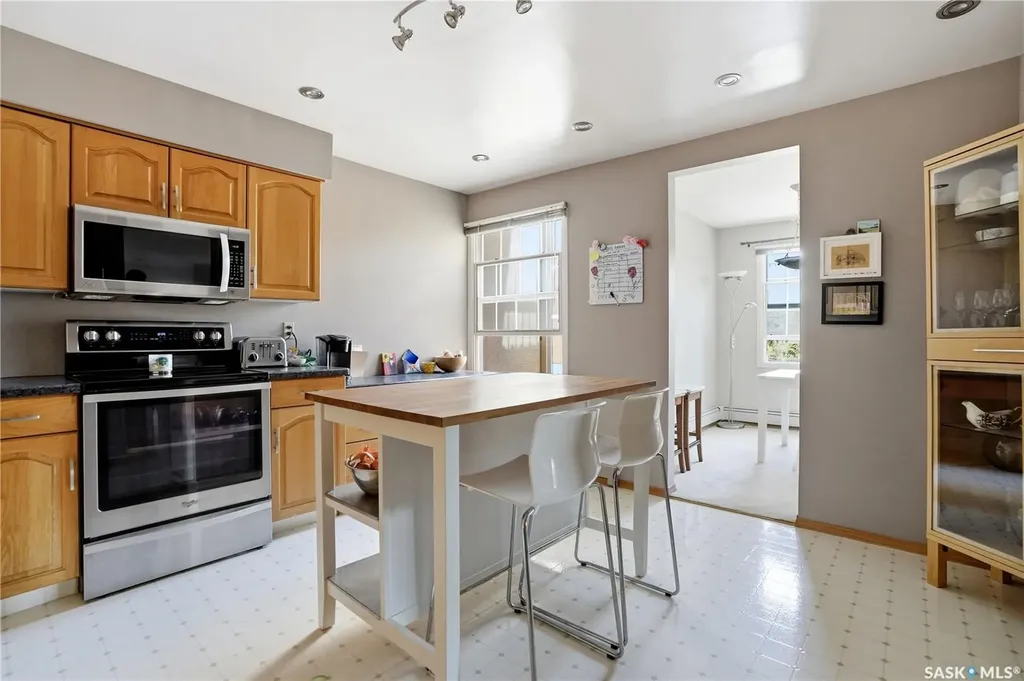 2315 Cornwall Street Regina SK S4P 2L4