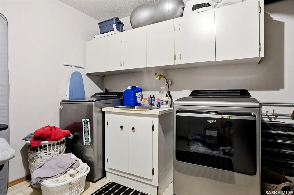 2315 Cornwall Street Regina SK S4P 2L4