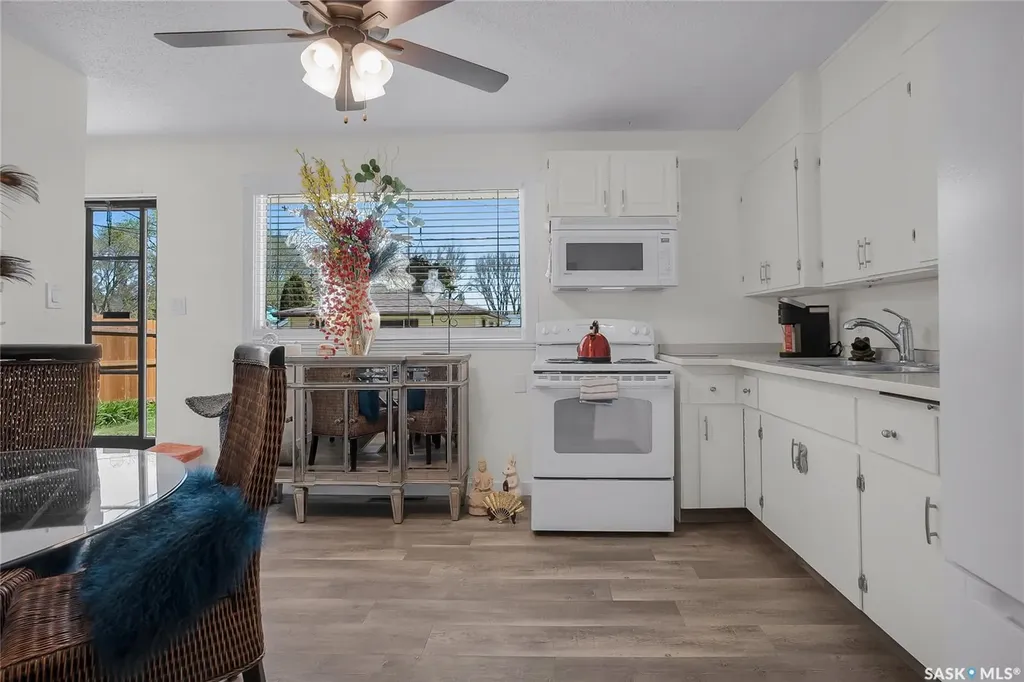 234 Winnipeg Avenue N Saskatoon SK S7L 3P4