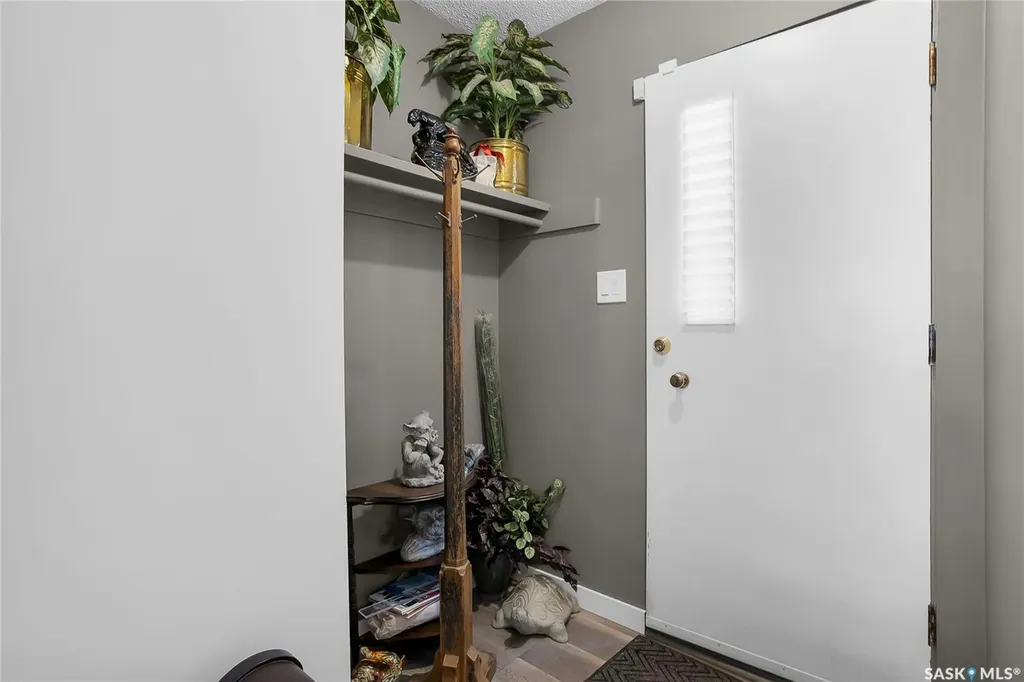 234 Winnipeg Avenue N Saskatoon SK S7L 3P4