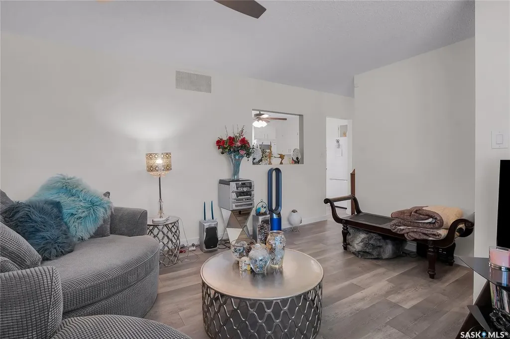 234 Winnipeg Avenue N Saskatoon SK S7L 3P4