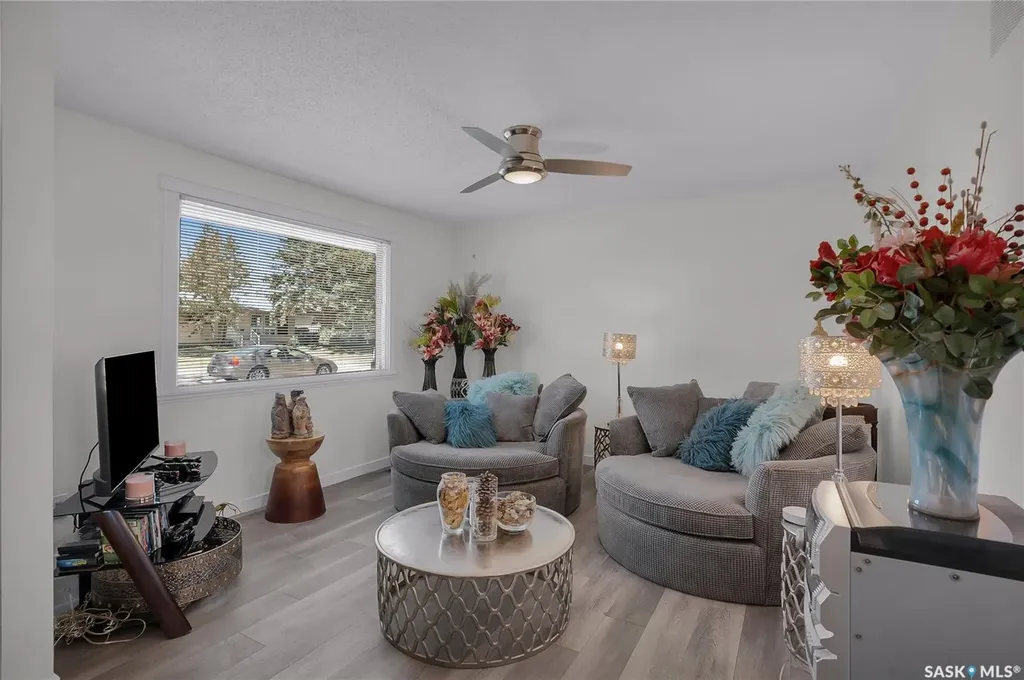 234 Winnipeg Avenue N Saskatoon SK S7L 3P4