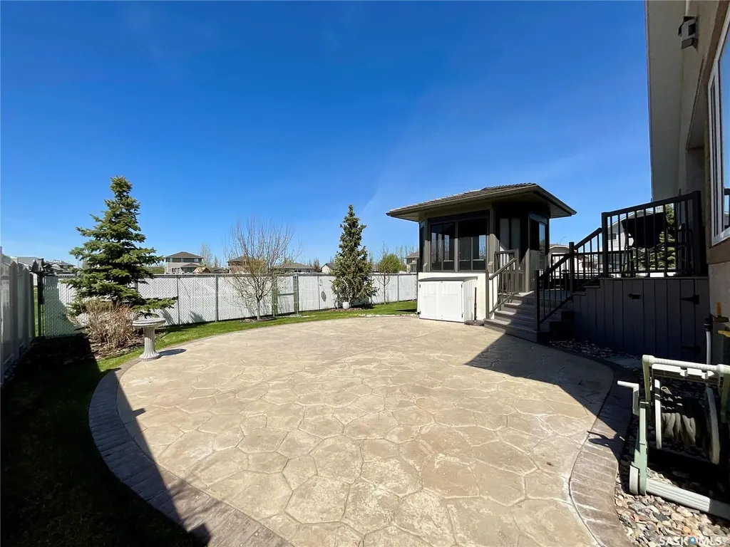 14 Woods Crescent White City SK S4L 1C4