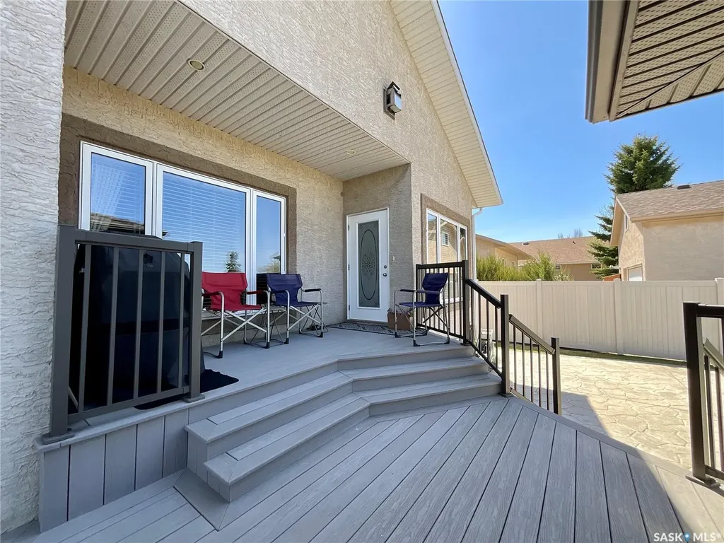 14 Woods Crescent White City SK S4L 1C4