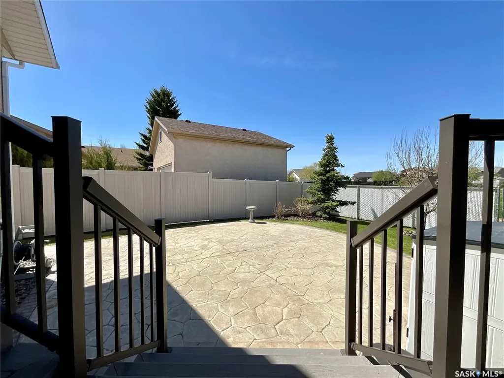 14 Woods Crescent White City SK S4L 1C4
