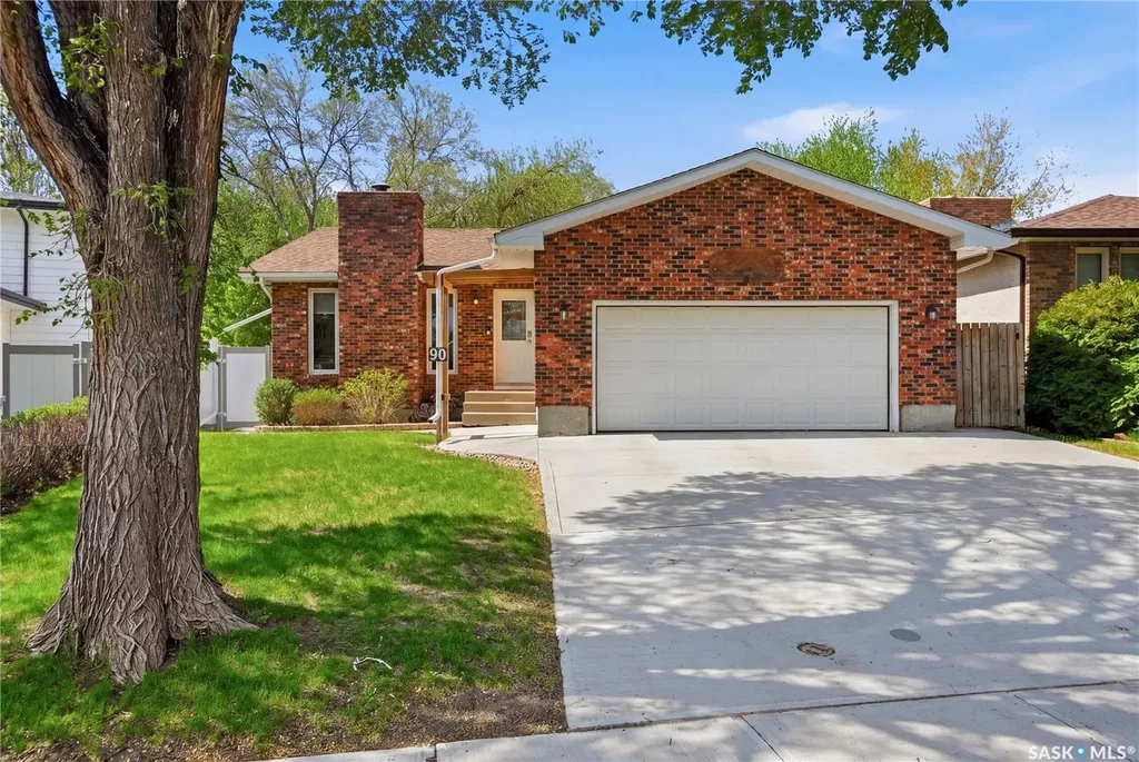 90 Edenwold Crescent Regina SK S4R 8A3
