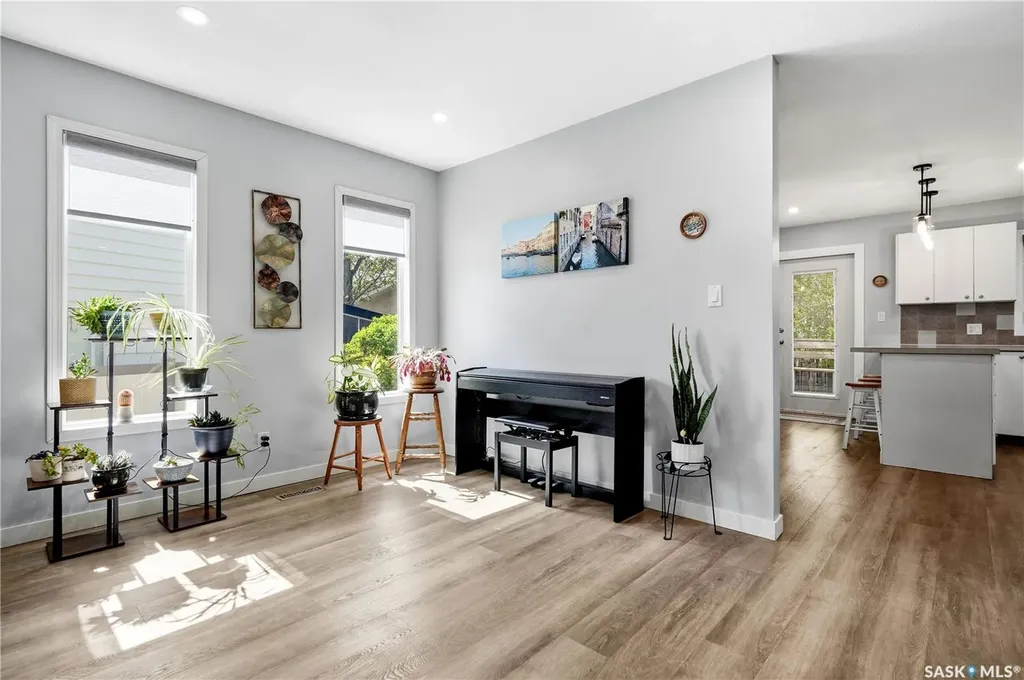 90 Edenwold Crescent Regina SK S4R 8A3
