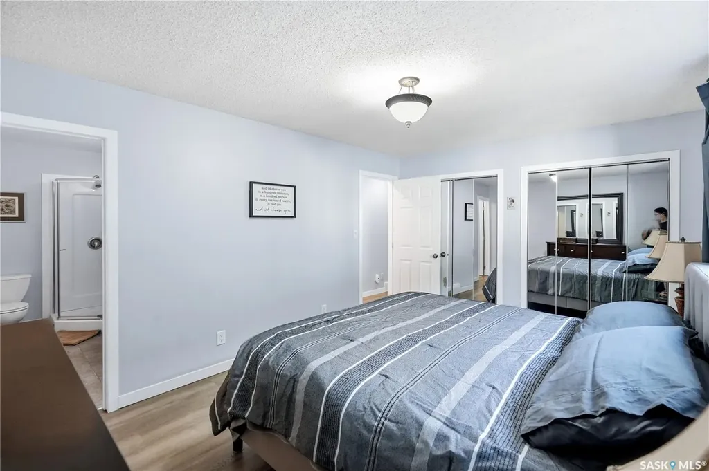 90 Edenwold Crescent Regina SK S4R 8A3