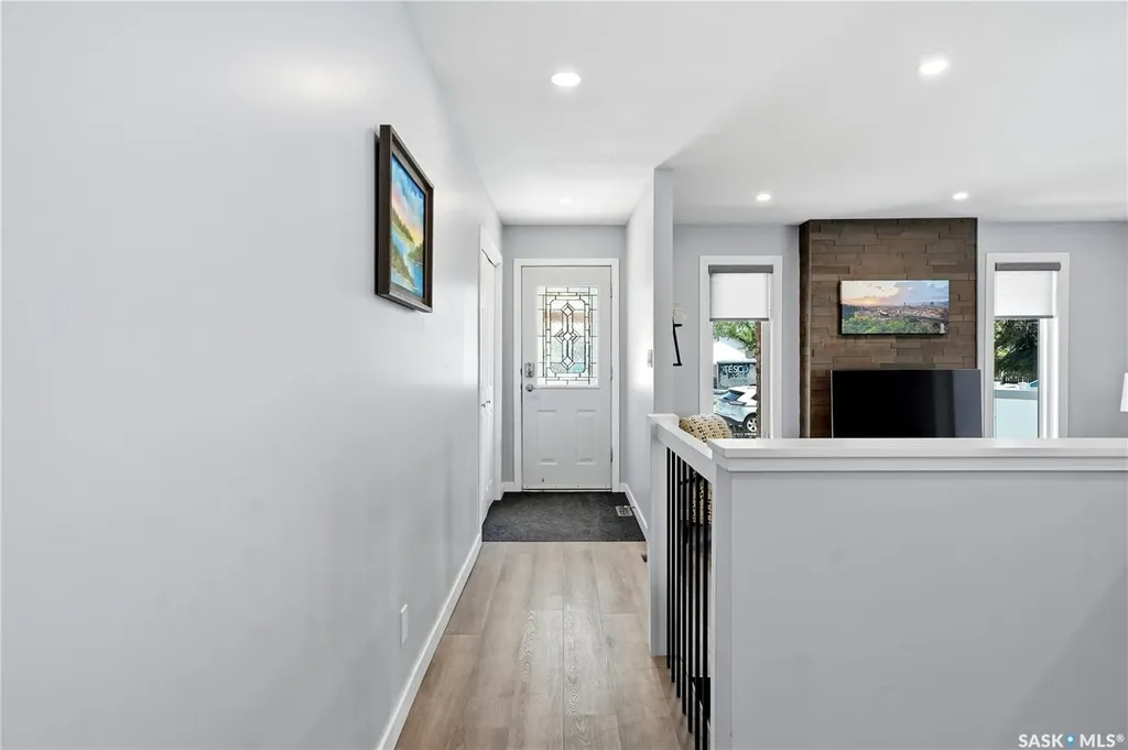 90 Edenwold Crescent Regina SK S4R 8A3
