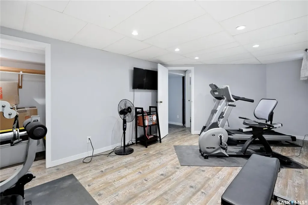 90 Edenwold Crescent Regina SK S4R 8A3