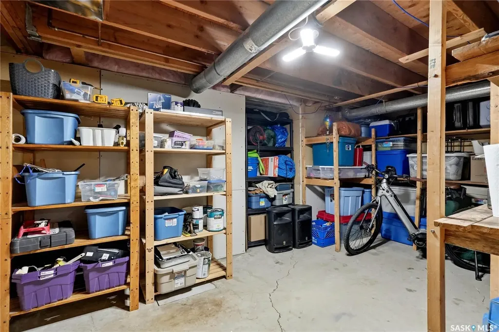 90 Edenwold Crescent Regina SK S4R 8A3
