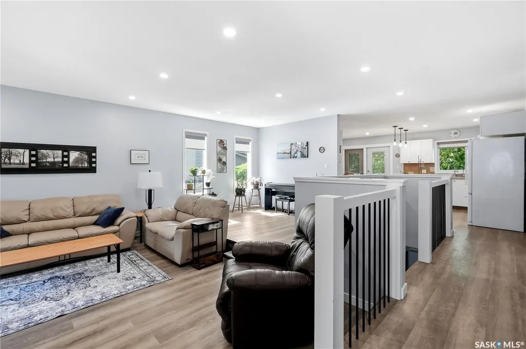 90 Edenwold Crescent Regina SK S4R 8A3