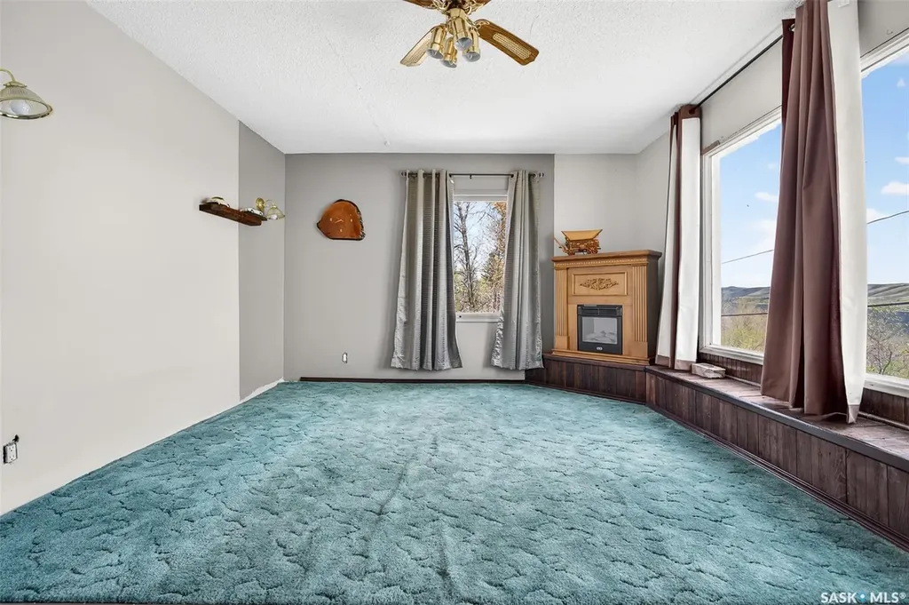 504 Loney Avenue South Lake SK S0H 2X0