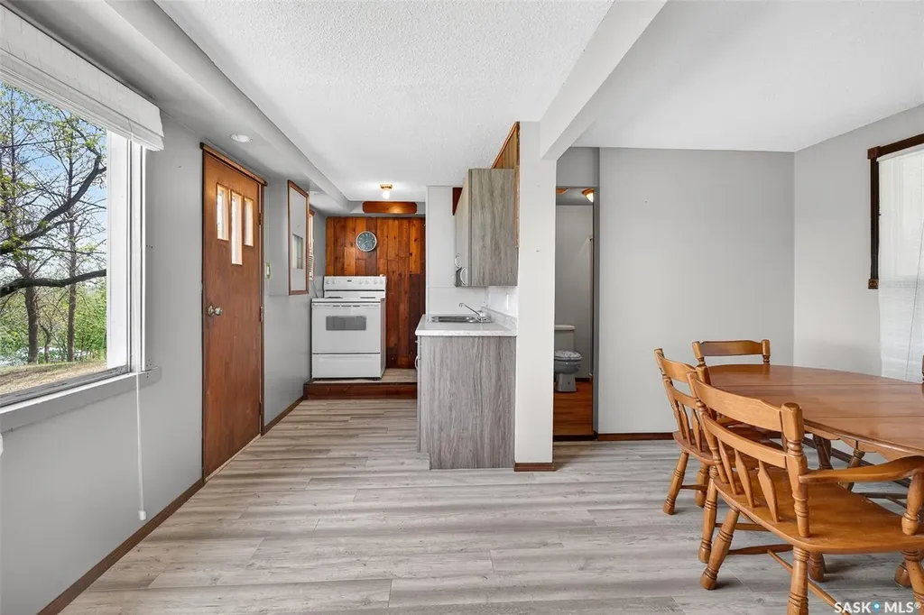 504 Loney Avenue South Lake SK S0H 2X0