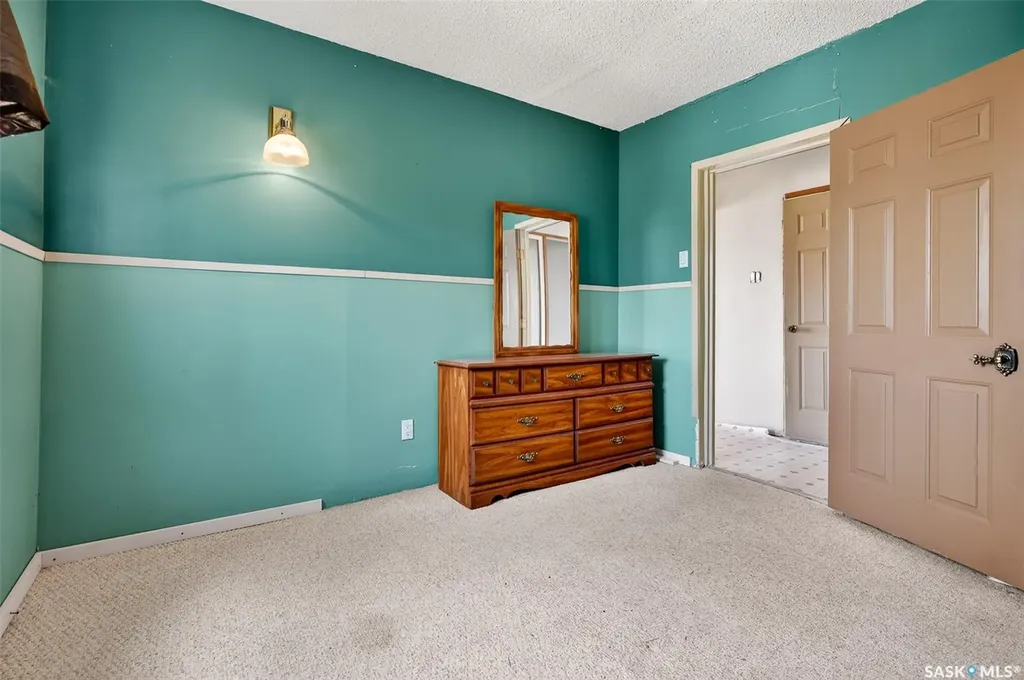 504 Loney Avenue South Lake SK S0H 2X0