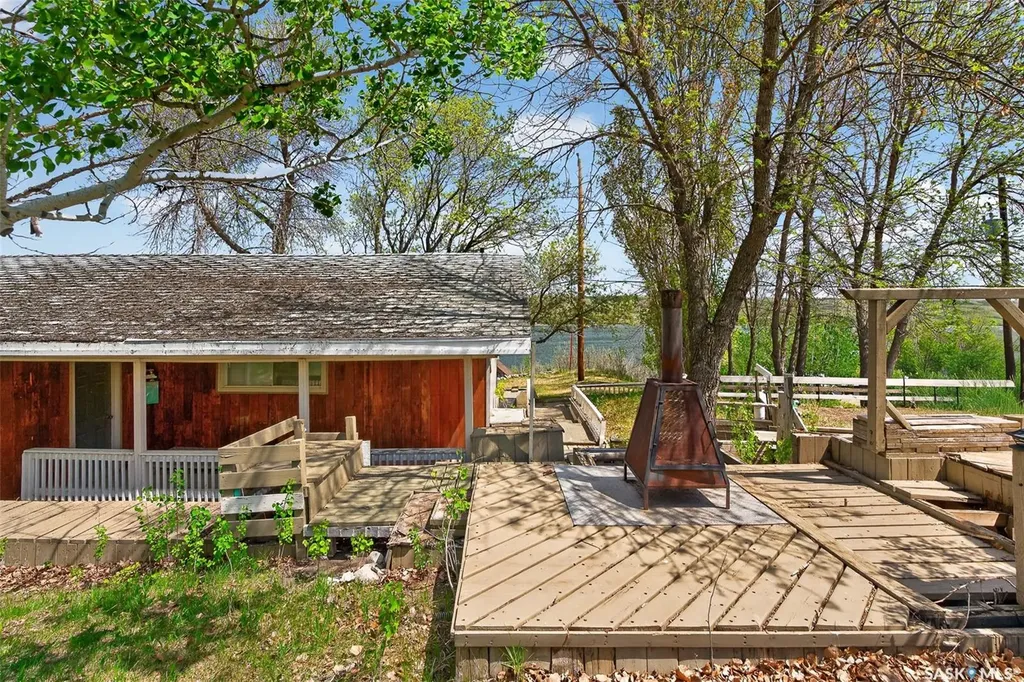504 Loney Avenue South Lake SK S0H 2X0