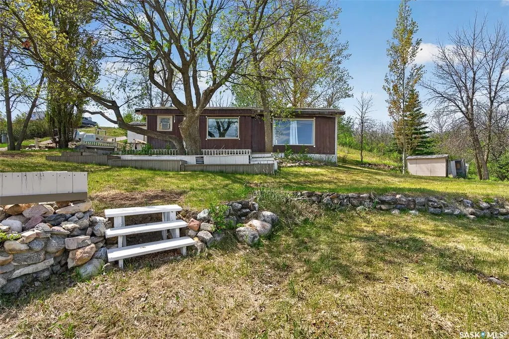 504 Loney Avenue South Lake SK S0H 2X0