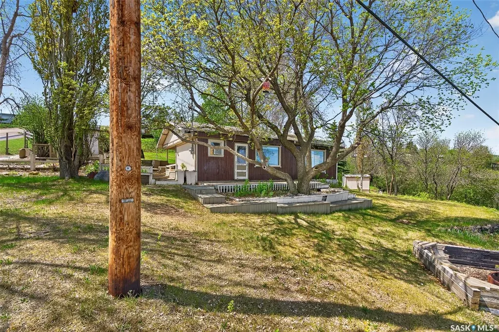 504 Loney Avenue South Lake SK S0H 2X0