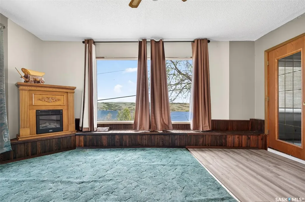 504 Loney Avenue South Lake SK S0H 2X0