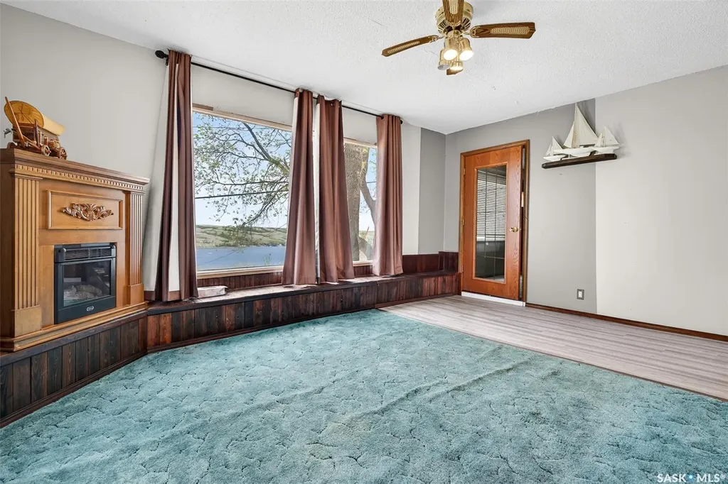 504 Loney Avenue South Lake SK S0H 2X0