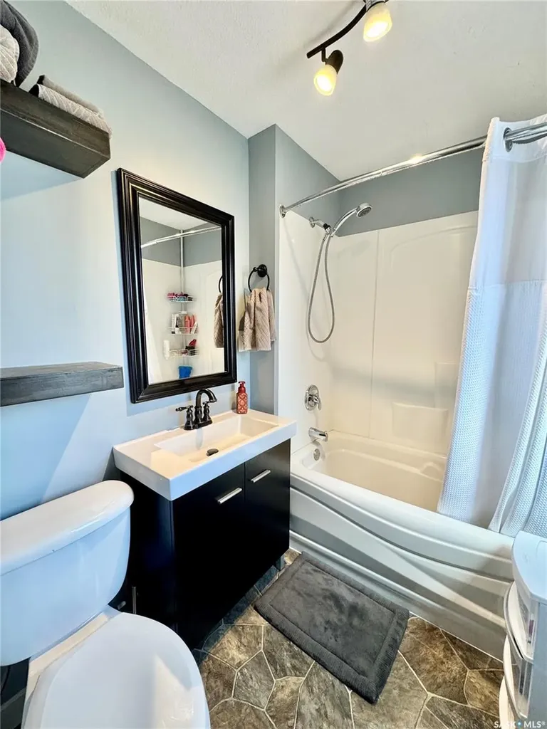 719 4th Street E Prince Albert SK S6V 0K4