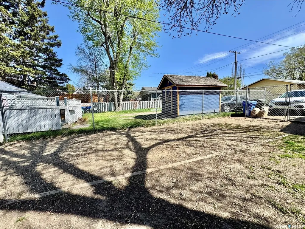 719 4th Street E Prince Albert SK S6V 0K4