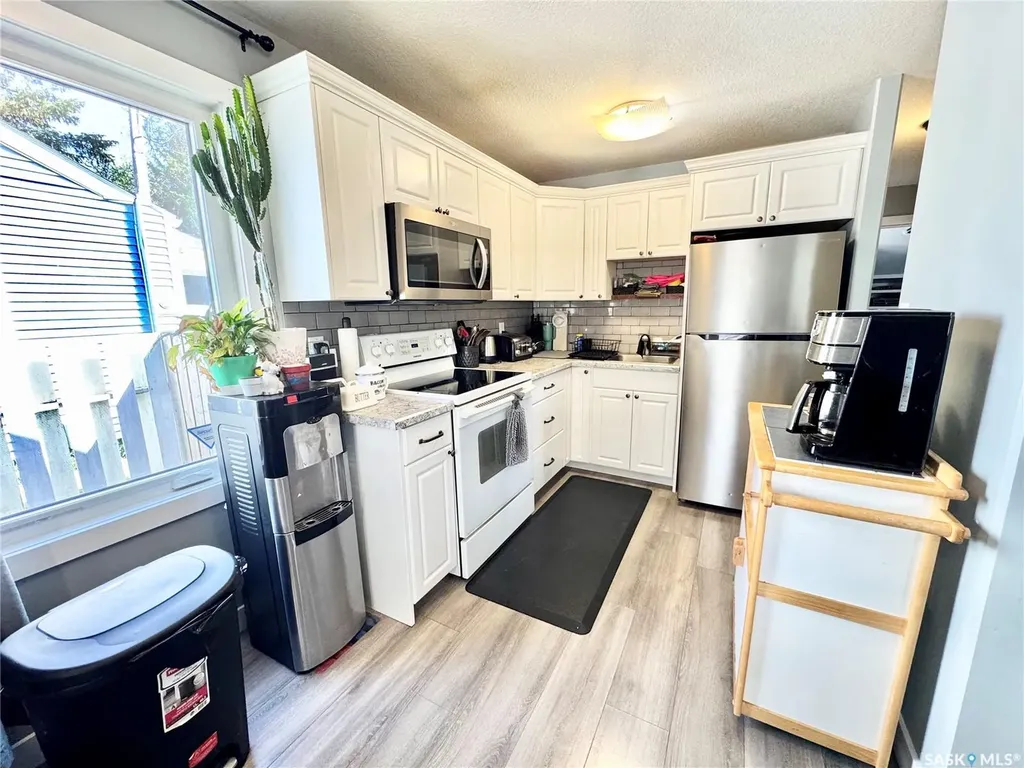 719 4th Street E Prince Albert SK S6V 0K4