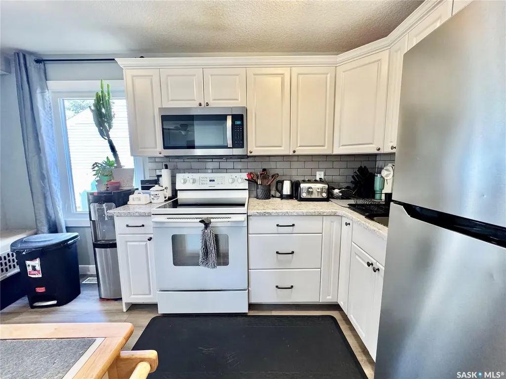 719 4th Street E Prince Albert SK S6V 0K4