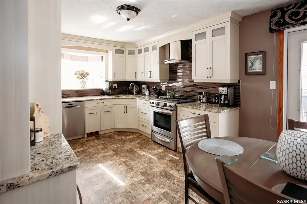 643 Dieppe Drive Weyburn SK S4H 3G4