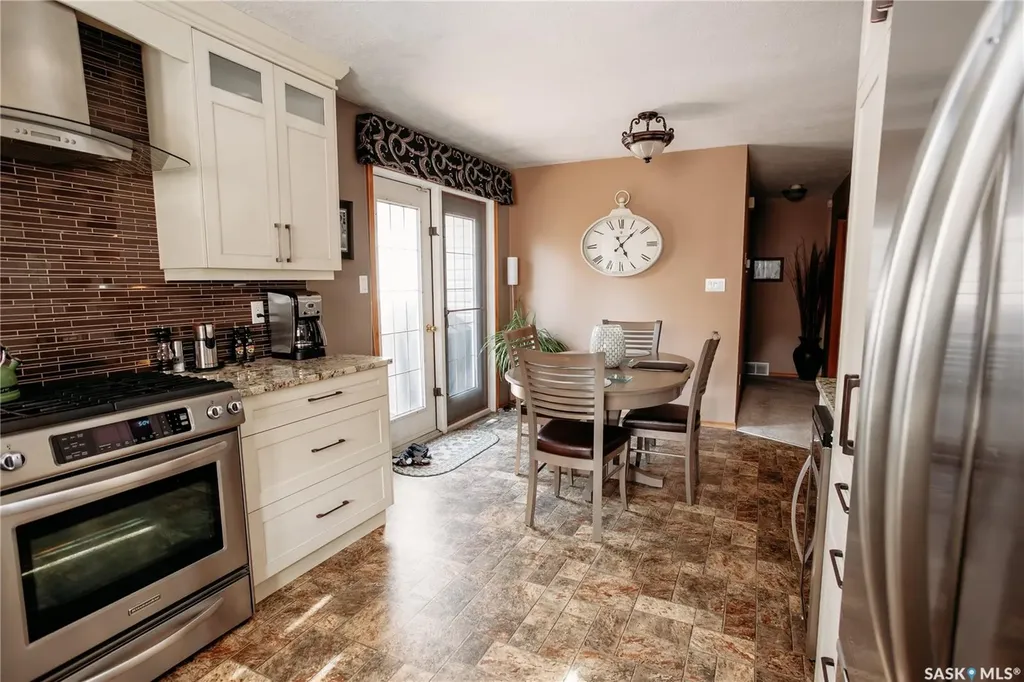 643 Dieppe Drive Weyburn SK S4H 3G4
