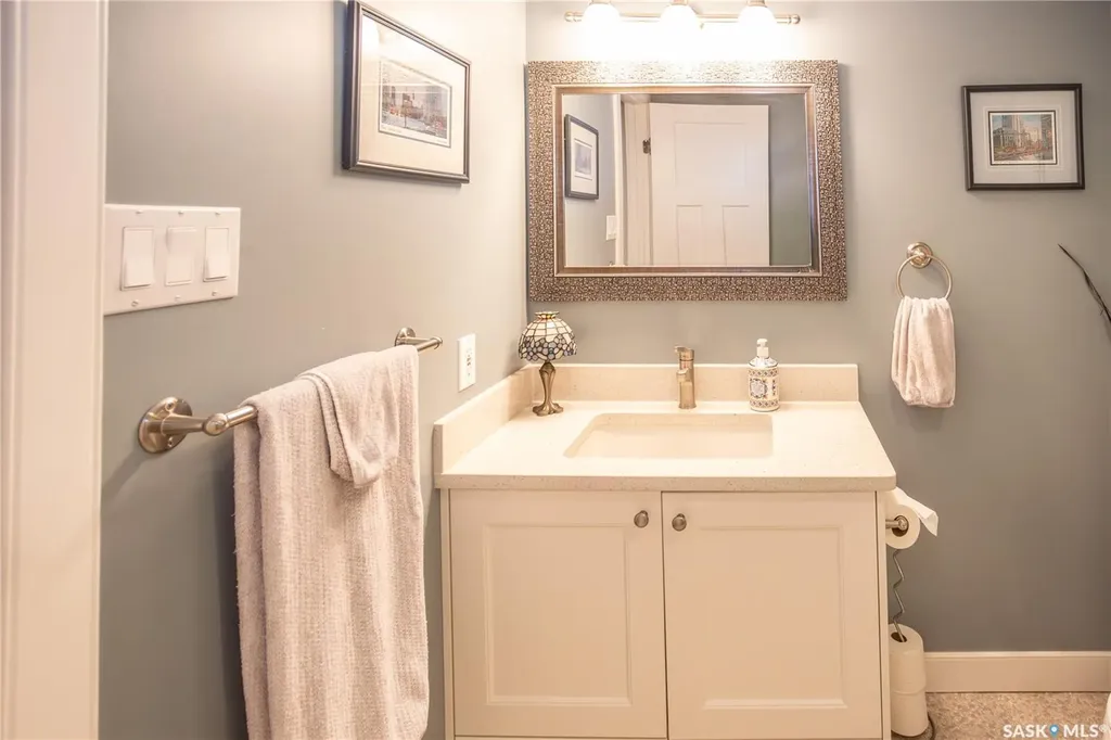 643 Dieppe Drive Weyburn SK S4H 3G4