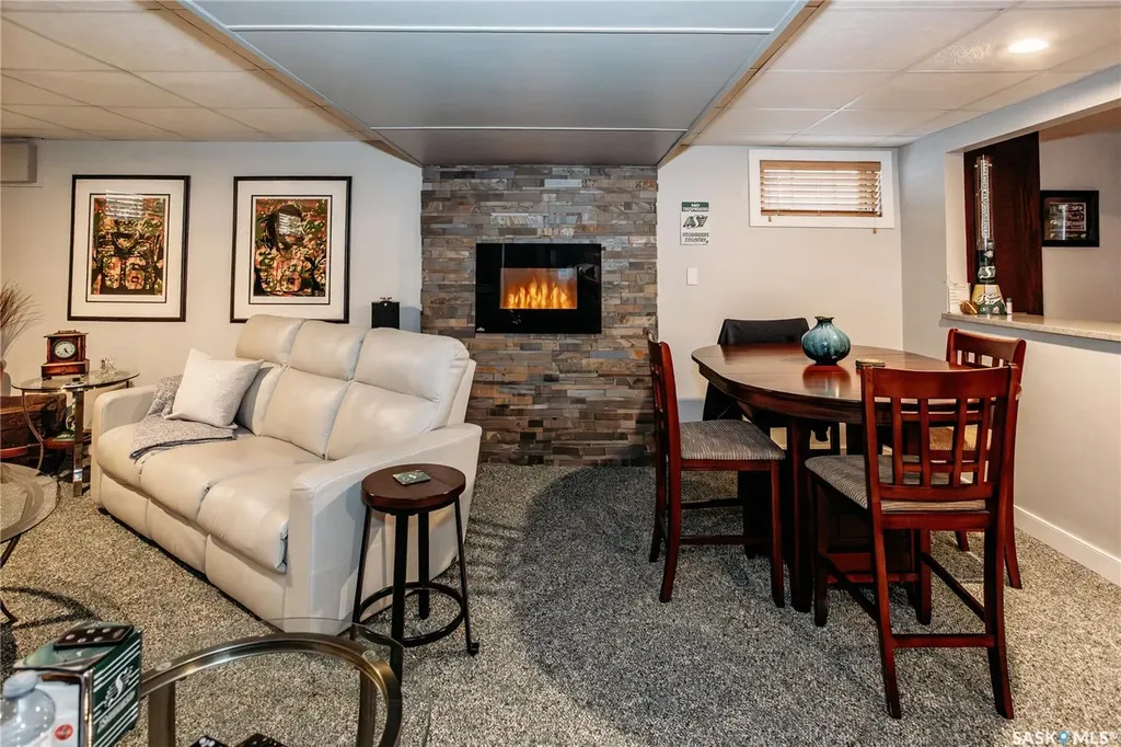 643 Dieppe Drive Weyburn SK S4H 3G4