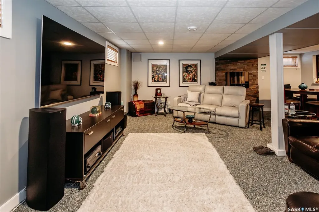 643 Dieppe Drive Weyburn SK S4H 3G4