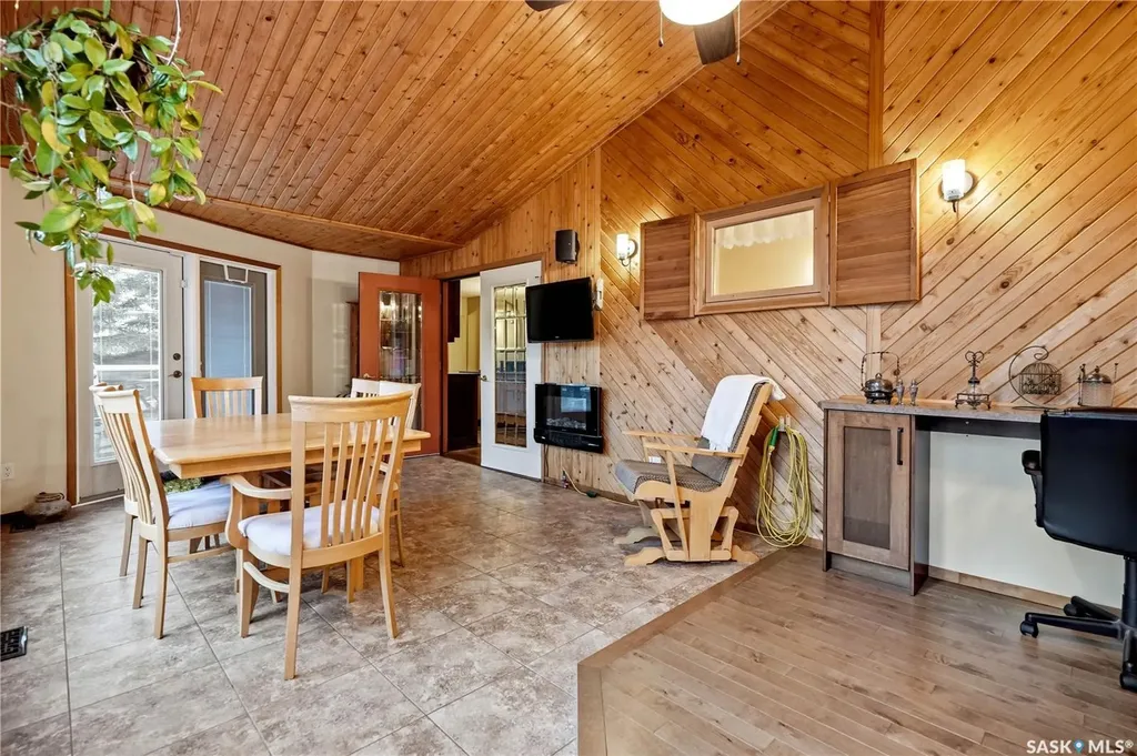 19 Ridgedale Bay White City SK S4L 5B1