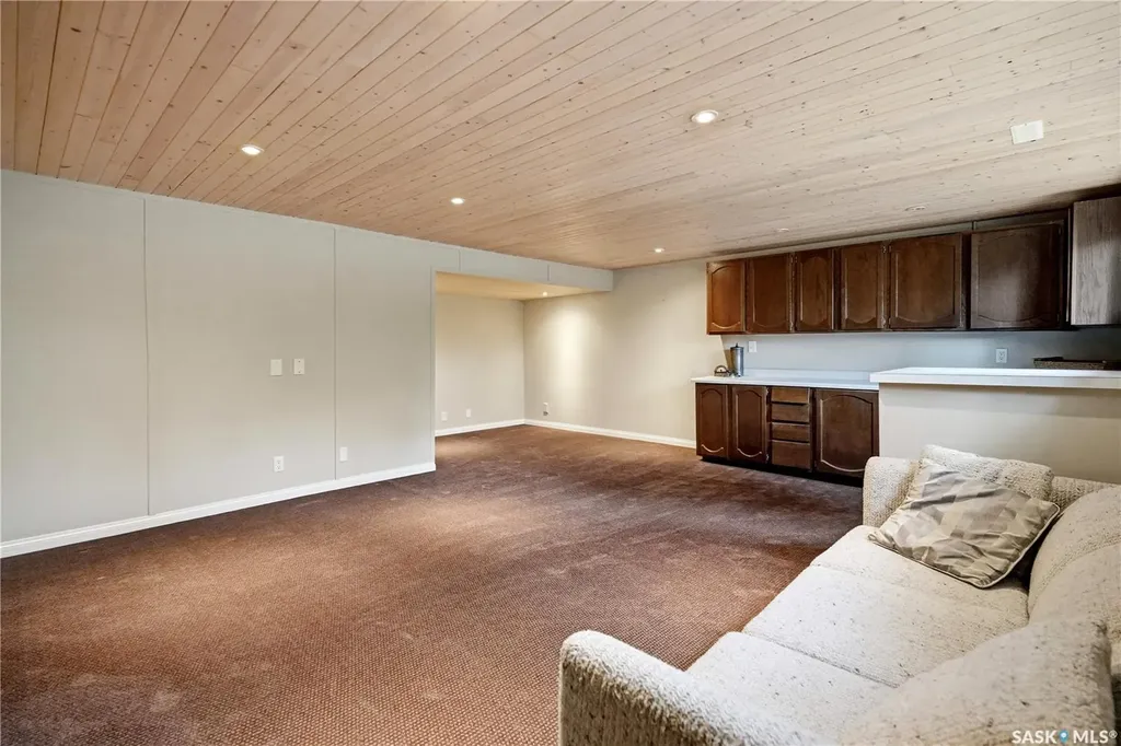 19 Ridgedale Bay White City SK S4L 5B1