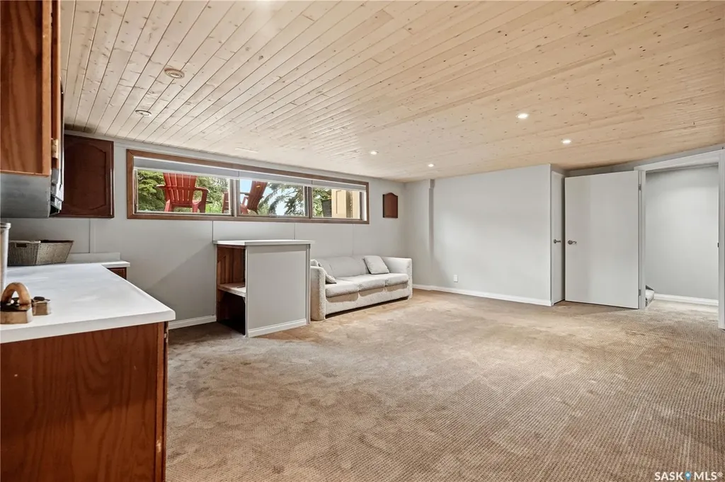 19 Ridgedale Bay White City SK S4L 5B1