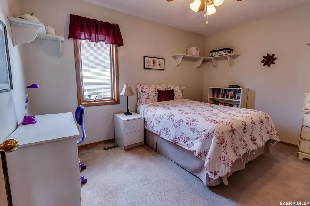 205 Hector Crescent N Regina SK S4Y 1C1