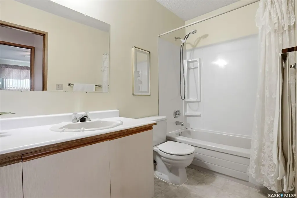 2245 Reynolds Street Regina SK S4V 3N4
