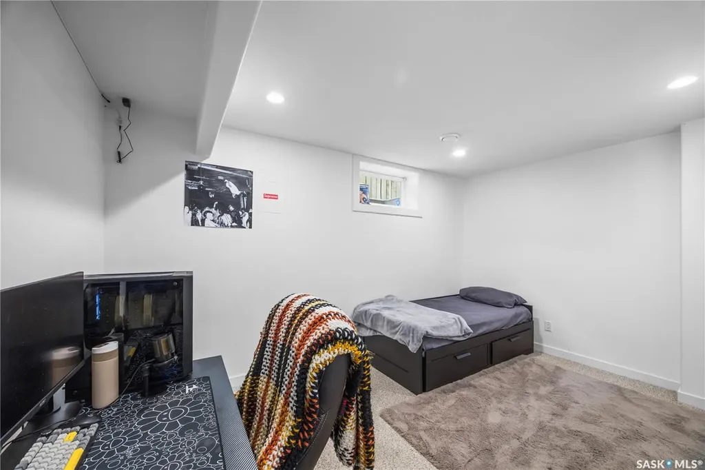 222 Stepney Crescent Saskatoon SK S7T 0A5