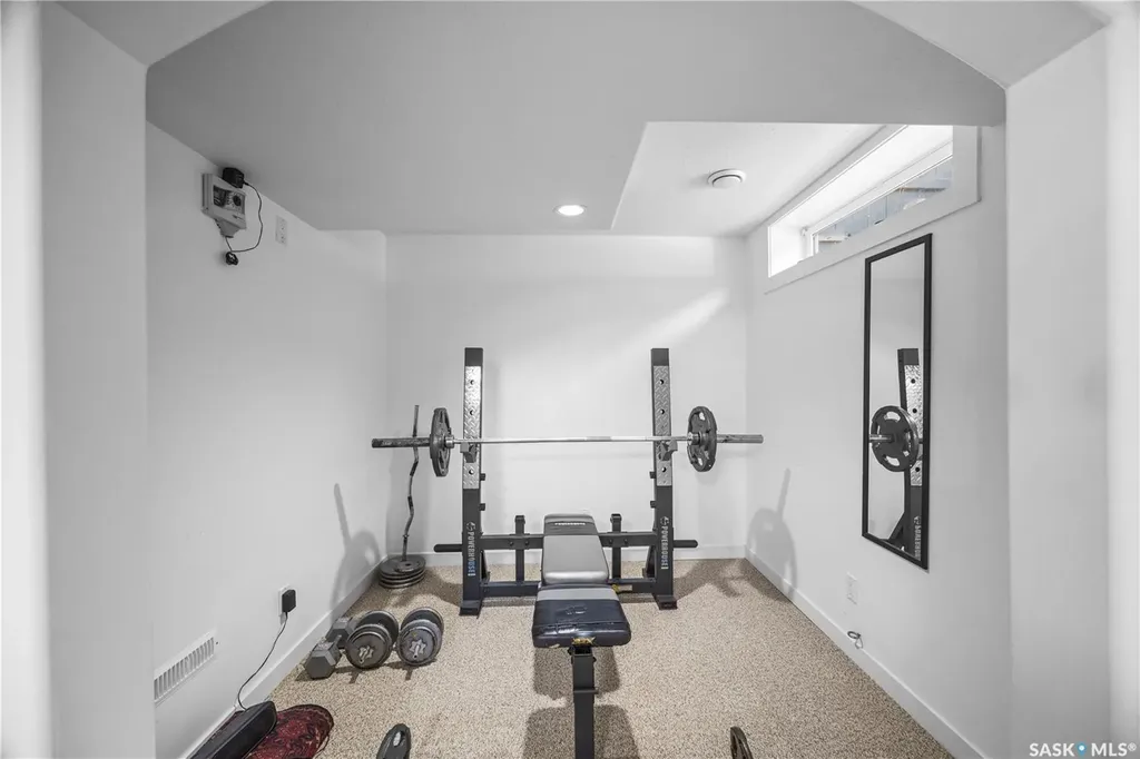 222 Stepney Crescent Saskatoon SK S7T 0A5