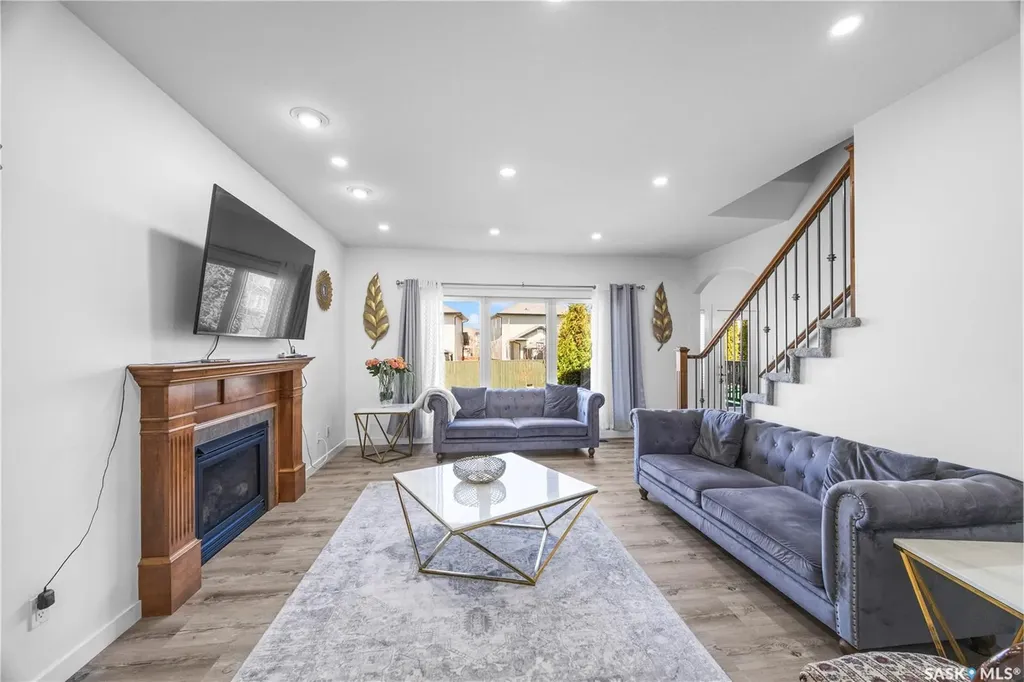 222 Stepney Crescent Saskatoon SK S7T 0A5