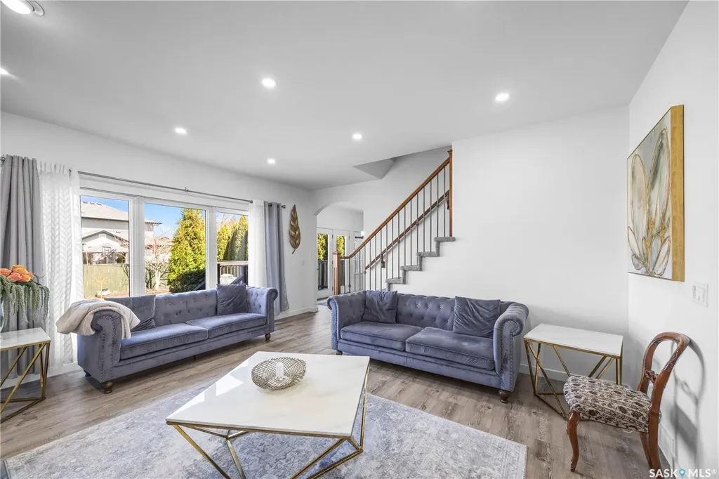 222 Stepney Crescent Saskatoon SK S7T 0A5