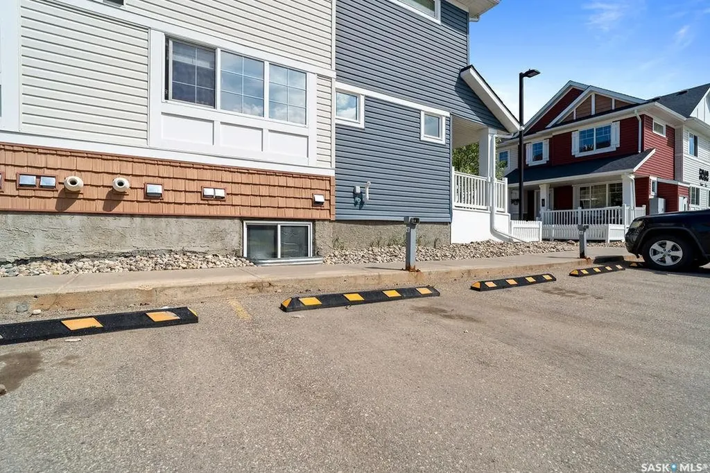 5242 Aerodrome Road Regina SK S4W 0H7