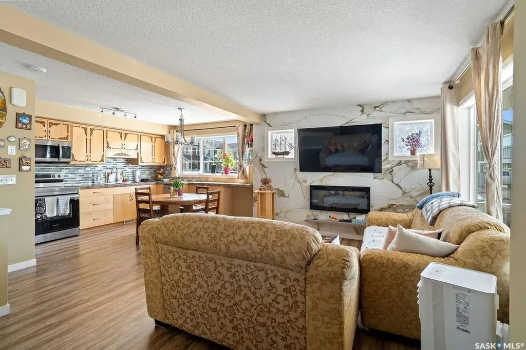 5242 Aerodrome Road Regina SK S4W 0H7