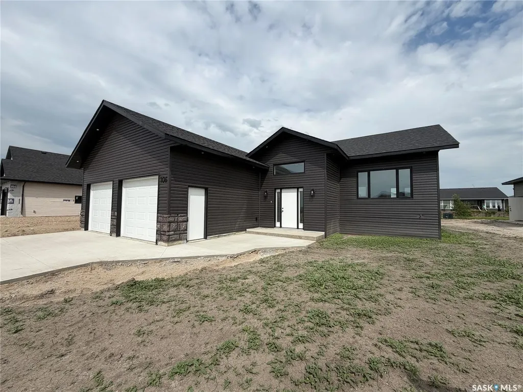 106 Lakewood Drive Humboldt SK S0K 2A0