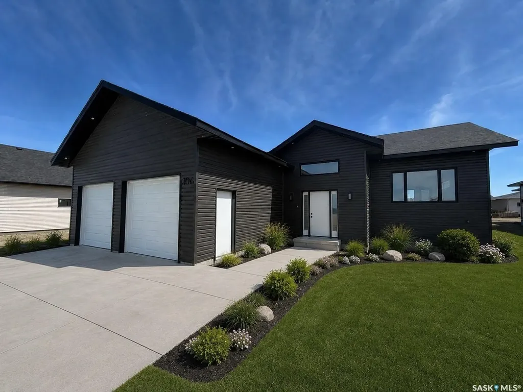 106 Lakewood Drive Humboldt SK S0K 2A0