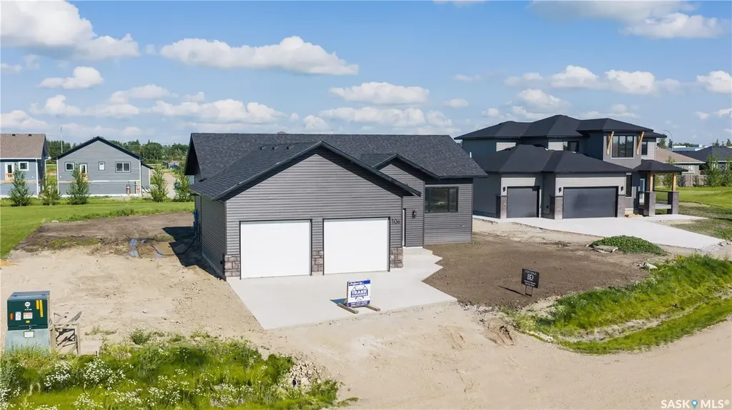 106 Lakewood Drive Humboldt SK S0K 2A0