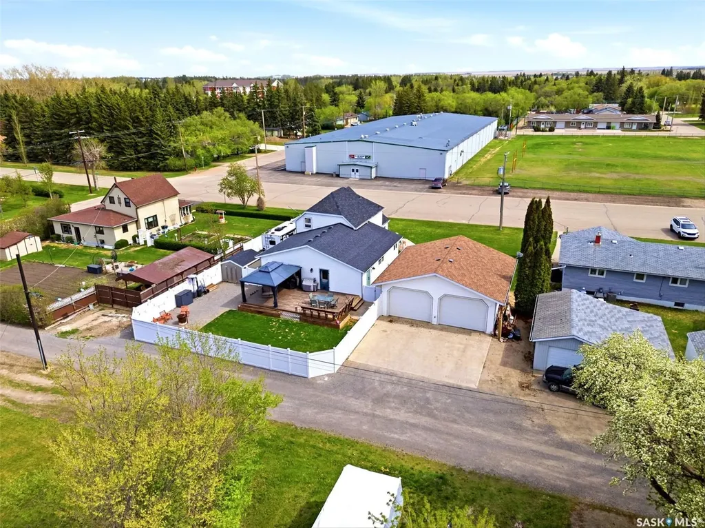 807 Woodward Avenue Indian Head SK S0G 2K0
