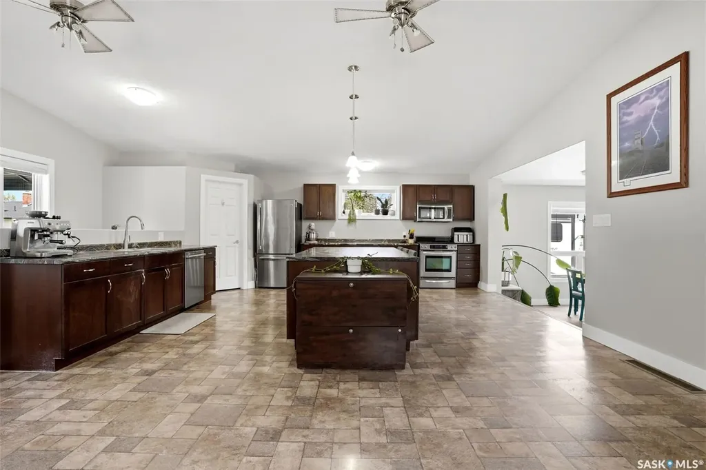 807 Woodward Avenue Indian Head SK S0G 2K0