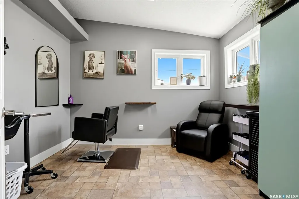 807 Woodward Avenue Indian Head SK S0G 2K0